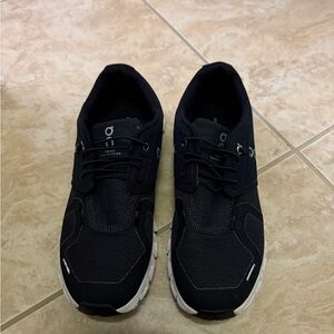 Cloud 5 shoes